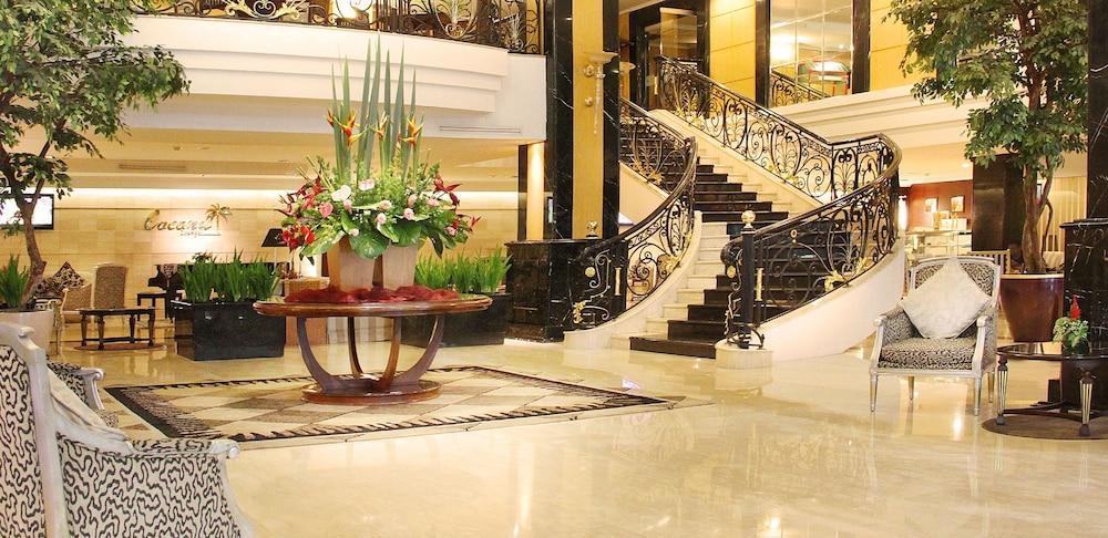 Aston Tropicana Hotel Bandung Exterior foto