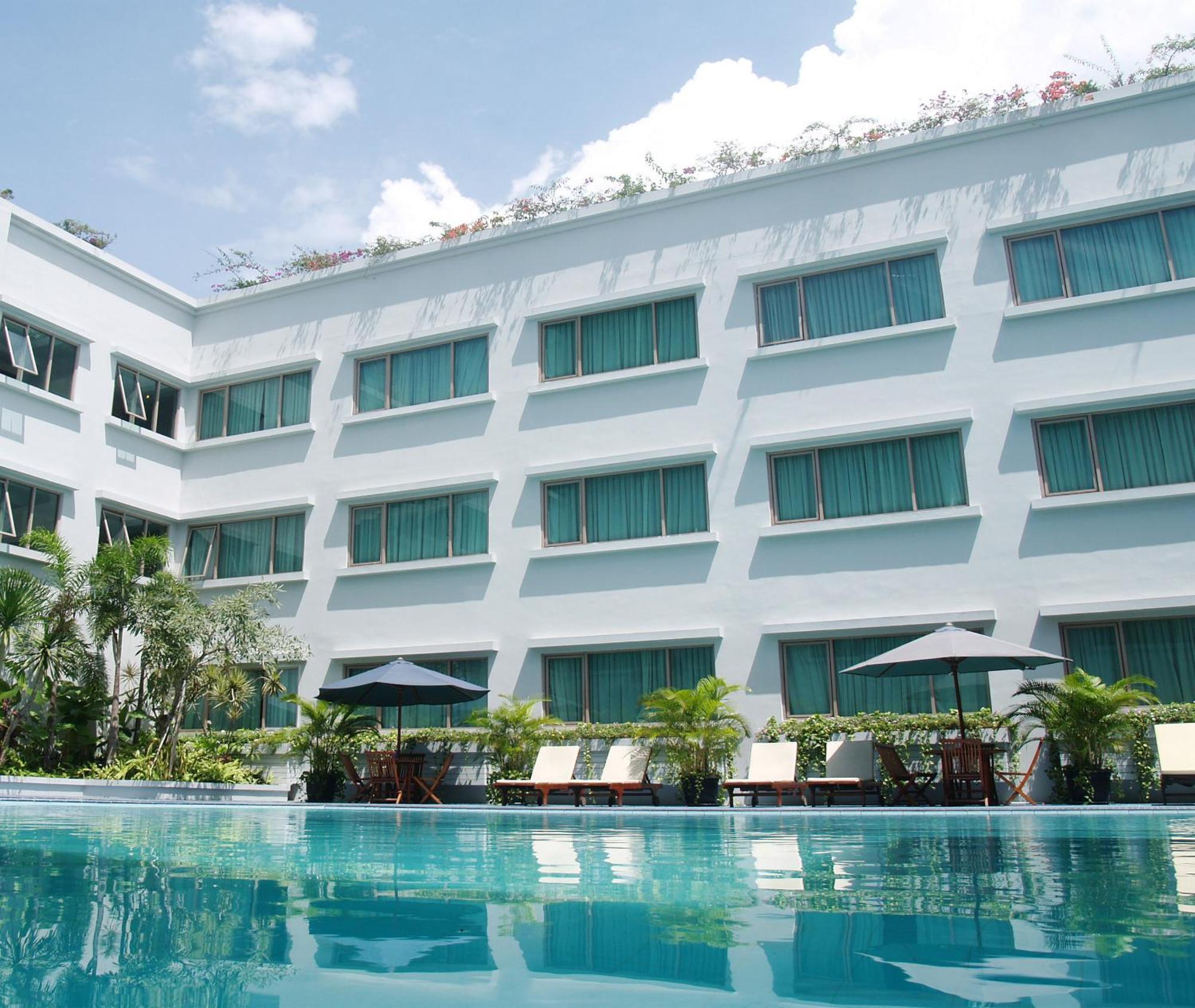 Aston Tropicana Hotel Bandung Exterior foto