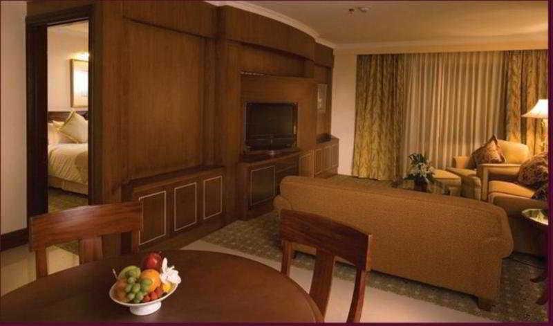 Aston Tropicana Hotel Bandung Exterior foto