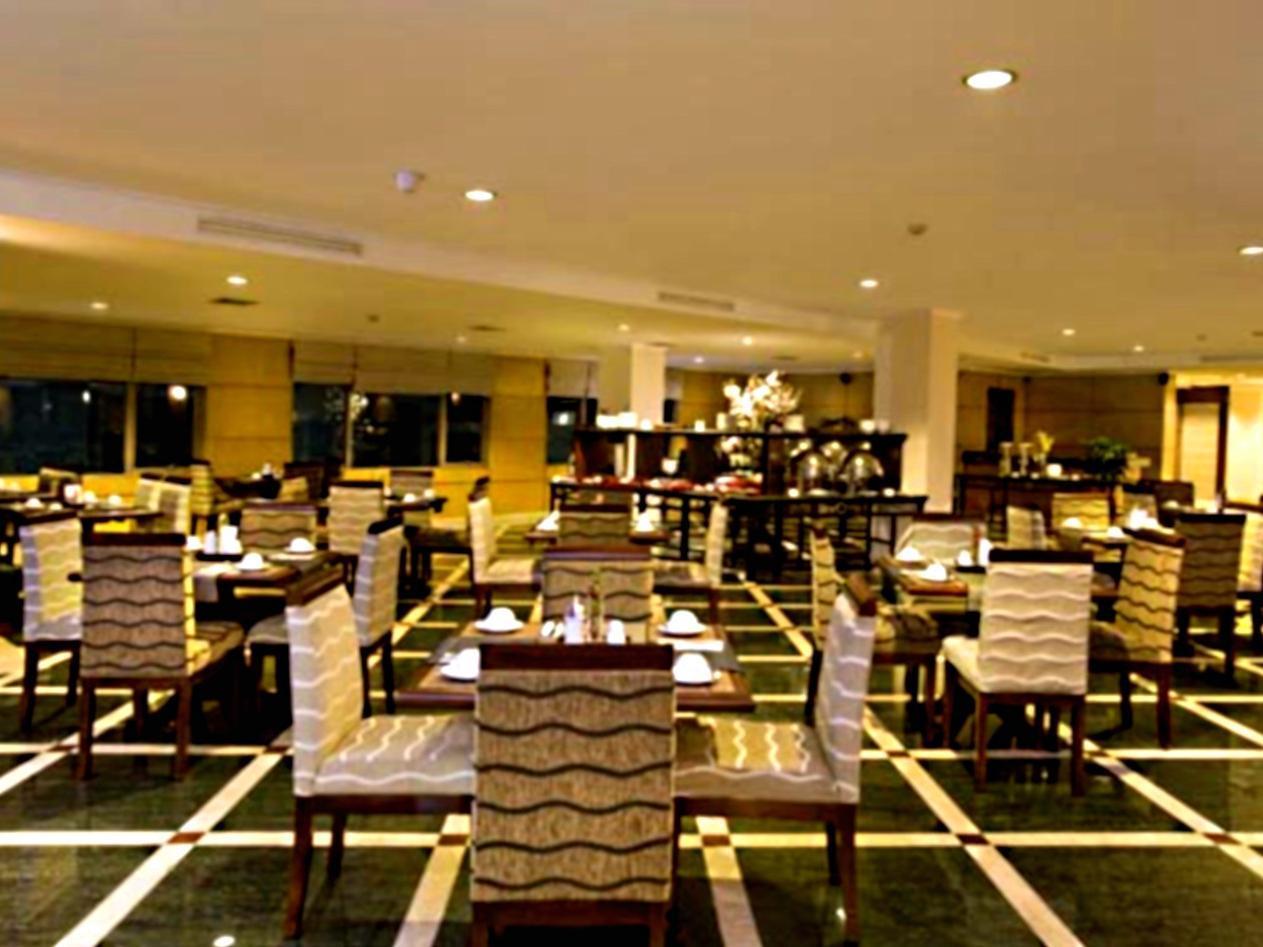 Aston Tropicana Hotel Bandung Exterior foto