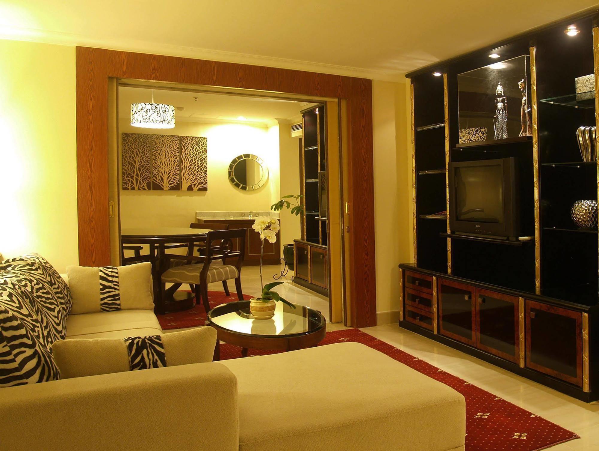 Aston Tropicana Hotel Bandung Exterior foto
