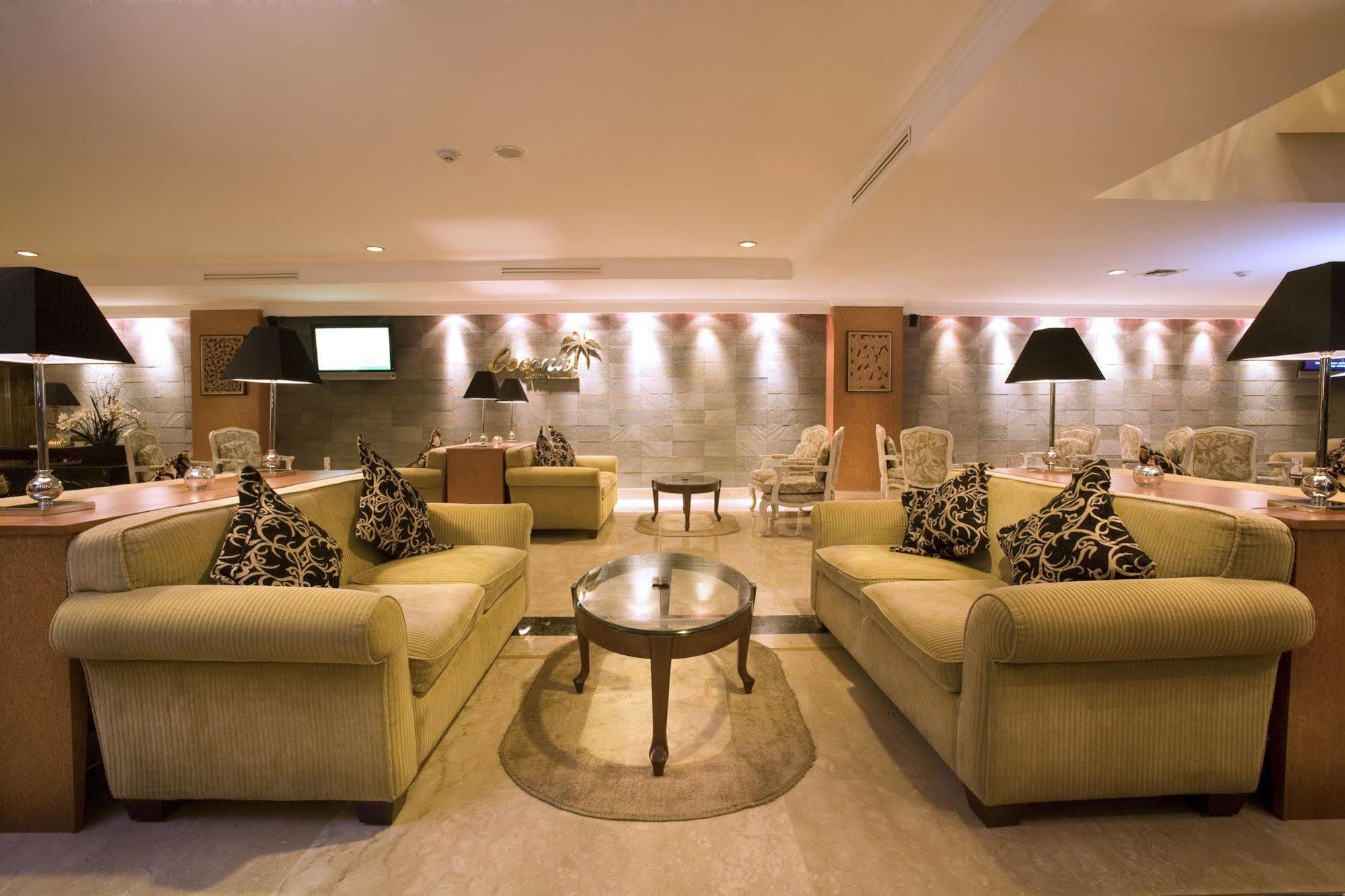 Aston Tropicana Hotel Bandung Exterior foto
